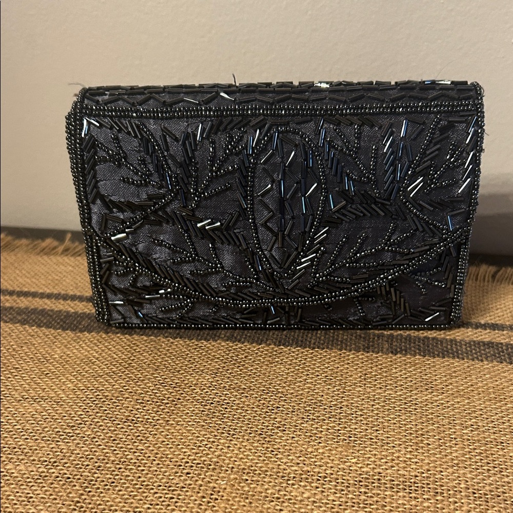 [BIJOUX TERNER] Elegant Navy Blue Beaded Clutch